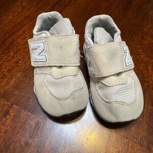 New Balance 574 NEW-B HOOK & LOOP Toddler Size 5